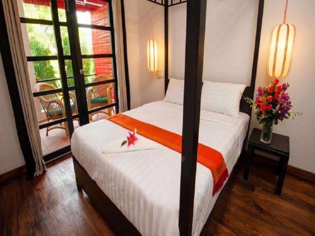 Villa Silk Road Hotel بنوم بنه المظهر الخارجي الصورة