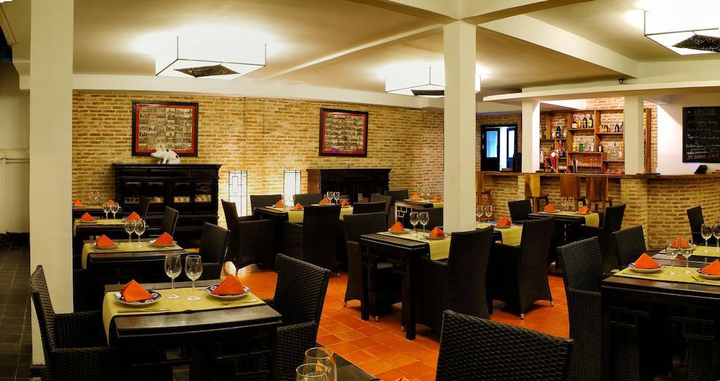 Villa Silk Road Hotel بنوم بنه المظهر الخارجي الصورة