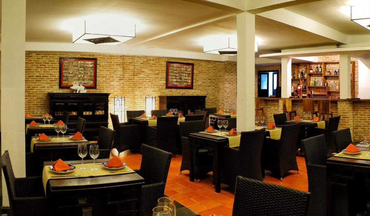 Villa Silk Road Hotel بنوم بنه المظهر الخارجي الصورة